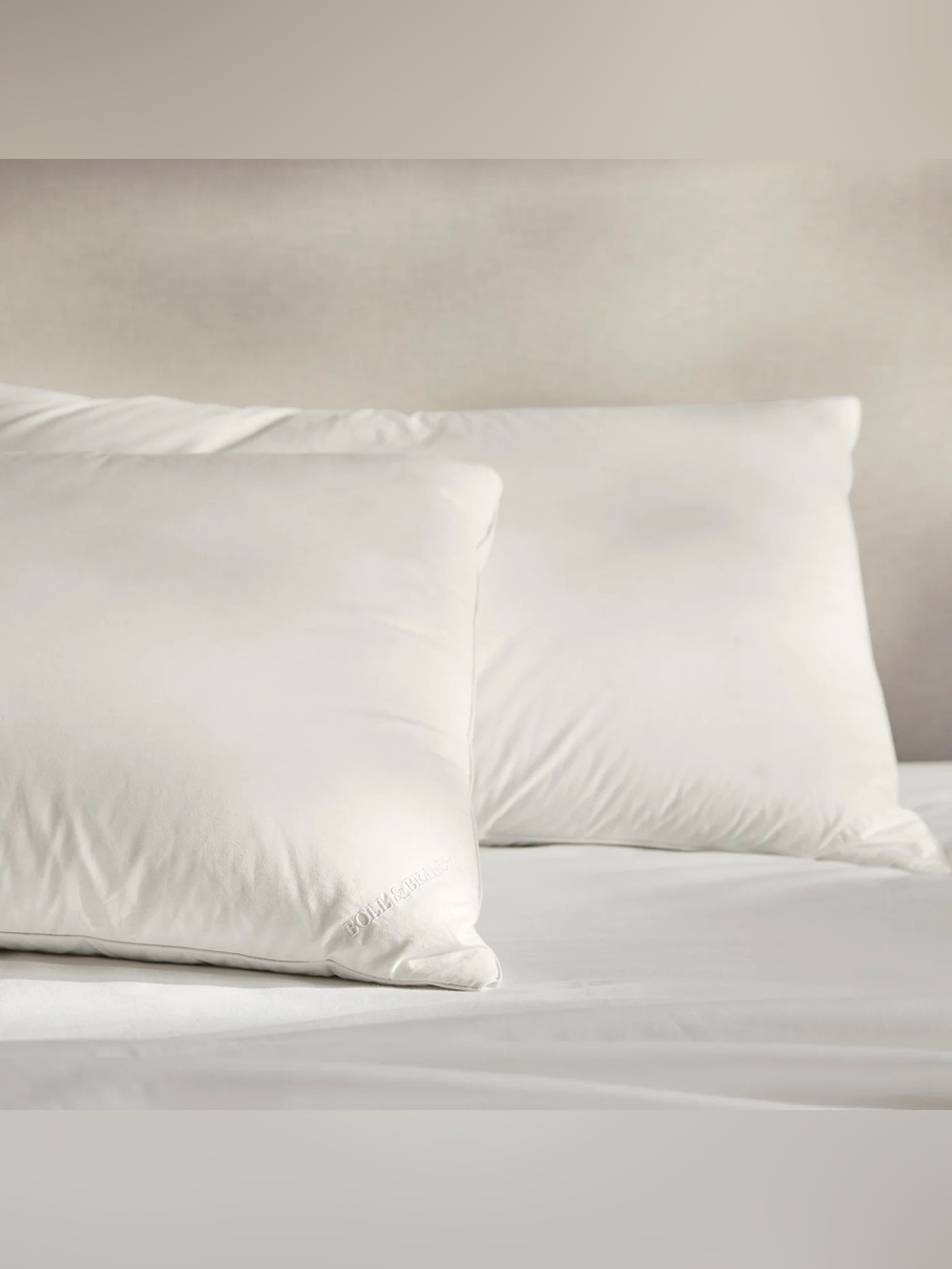 2 new BOLL & Branxh Luxury White Down-and Alternative Pillow - Soft / firm